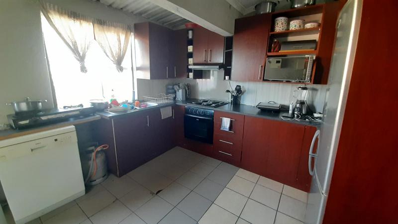 2 Bedroom Property for Sale in Blackheath Industrial Western Cape